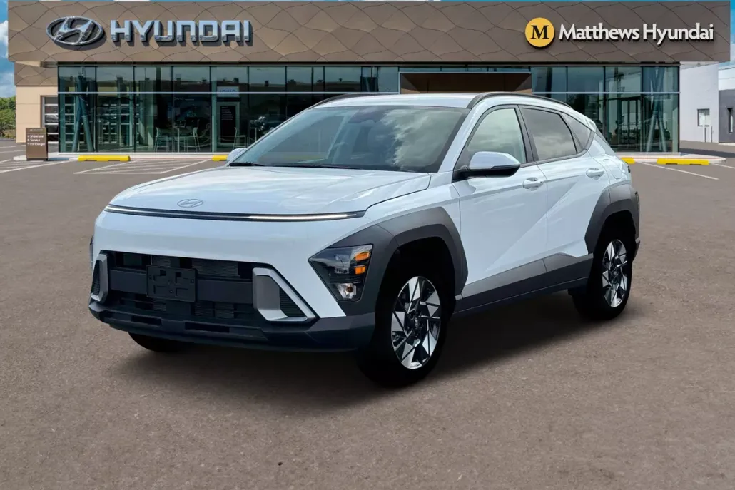 2025 Hyundai Kona SEL photo 1