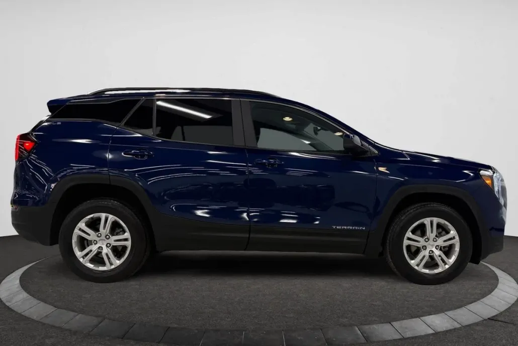 2022 Gmc Terrain SLE photo 1