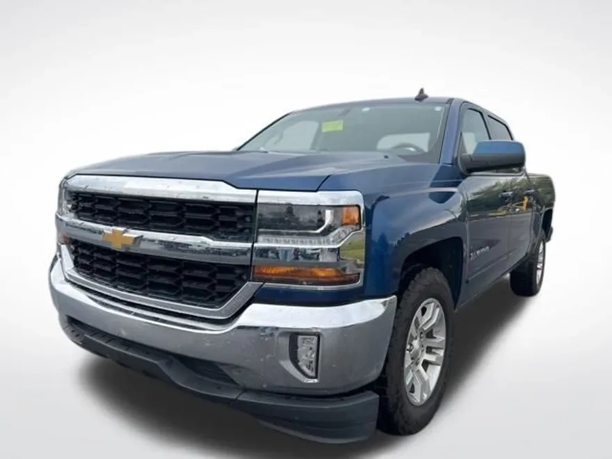 2017 Chevrolet Silverado 1500 LT photo 1
