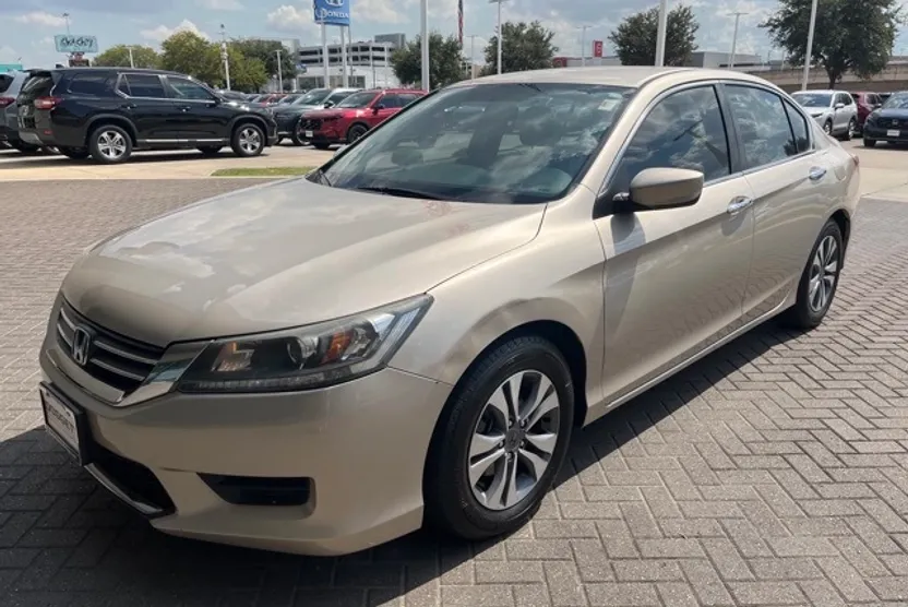 2015 Honda Accord LX photo 1