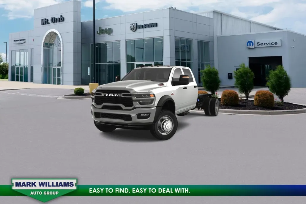 2025 Ram 5500 Tradesman photo 1