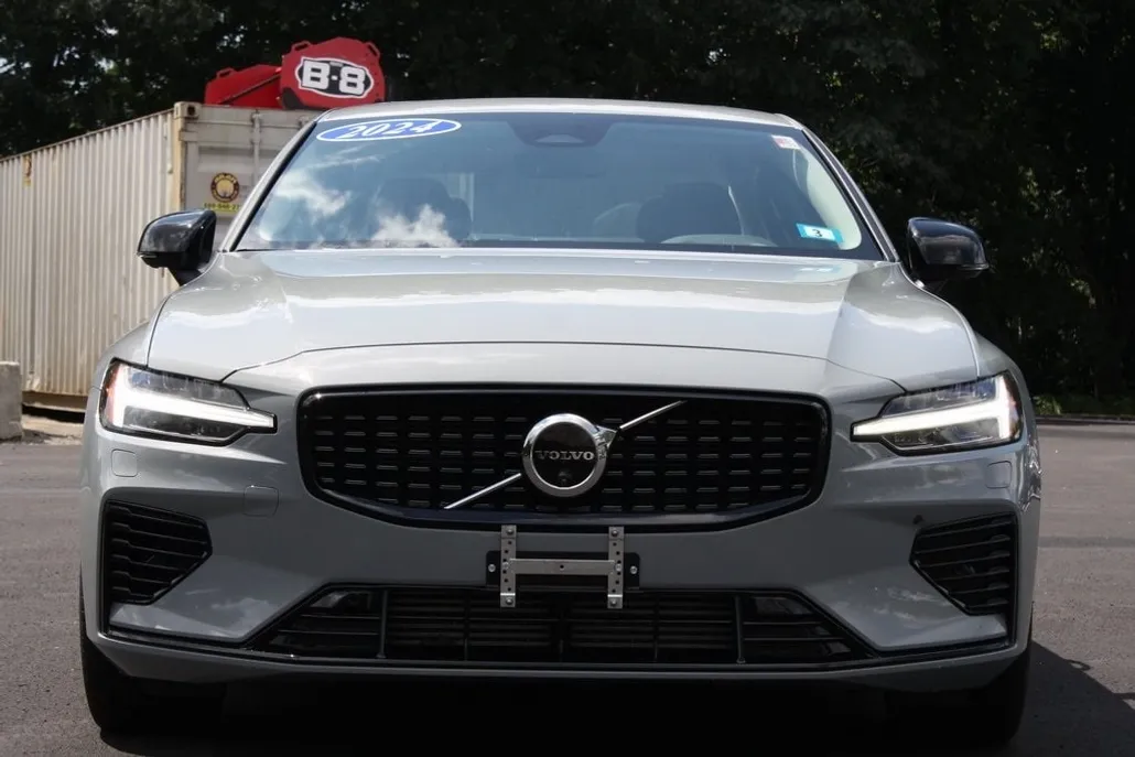 2024 Volvo S60 Recharge Ultimate photo 1