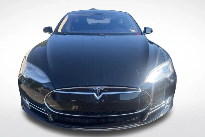 2013 Tesla Model S photo 1