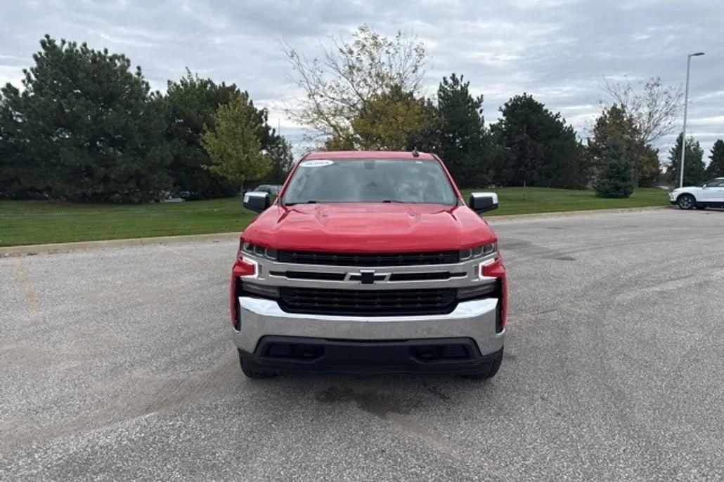 2021 Chevrolet Silverado 1500 LT photo 1