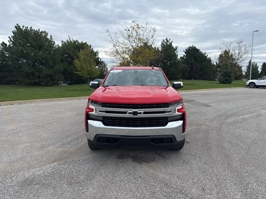 2021 Chevrolet Silverado 1500 LT photo 1
