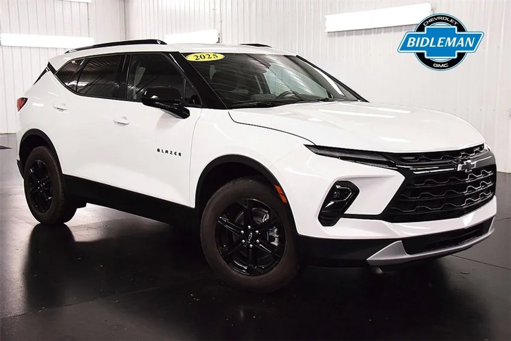 2025 Chevrolet Blazer 2LT photo 1