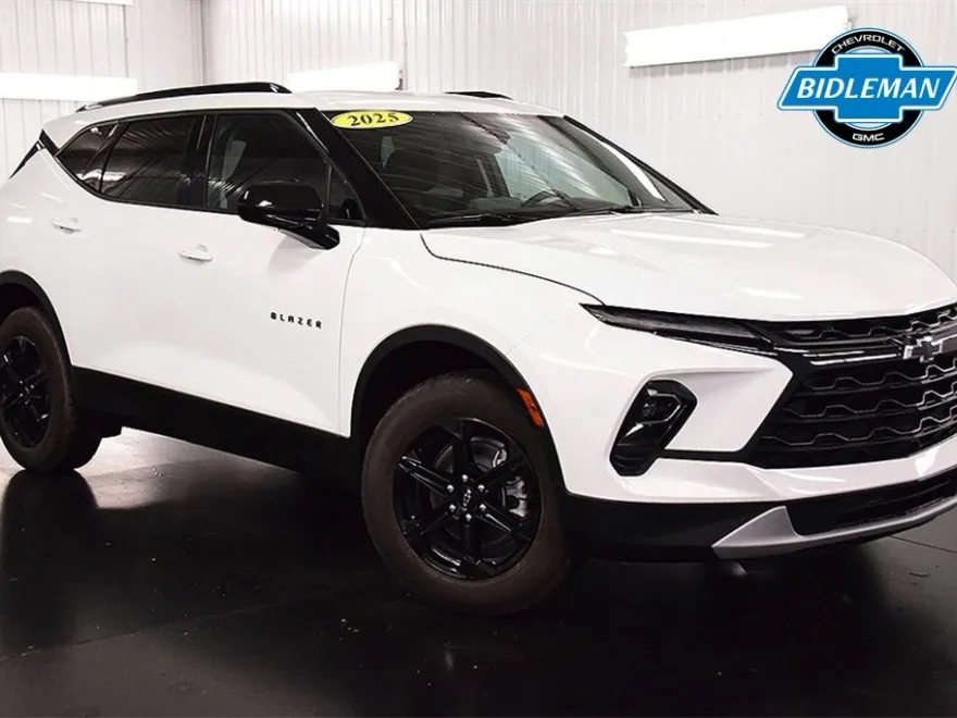 2025 Chevrolet Blazer 2LT photo 1