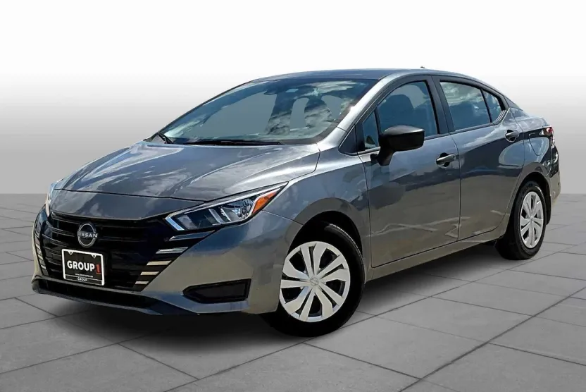 2023 Nissan Versa S photo 1