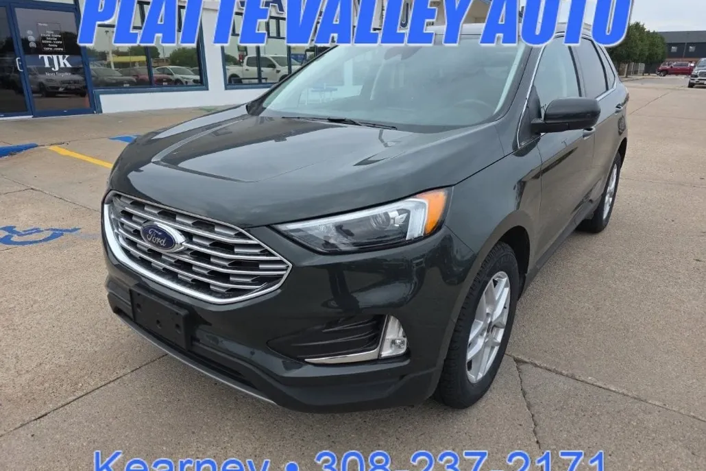 2022 Ford Edge SEL photo 1