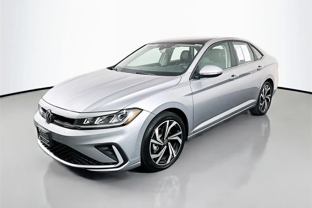 2025 Volkswagen Jetta SEL photo 1