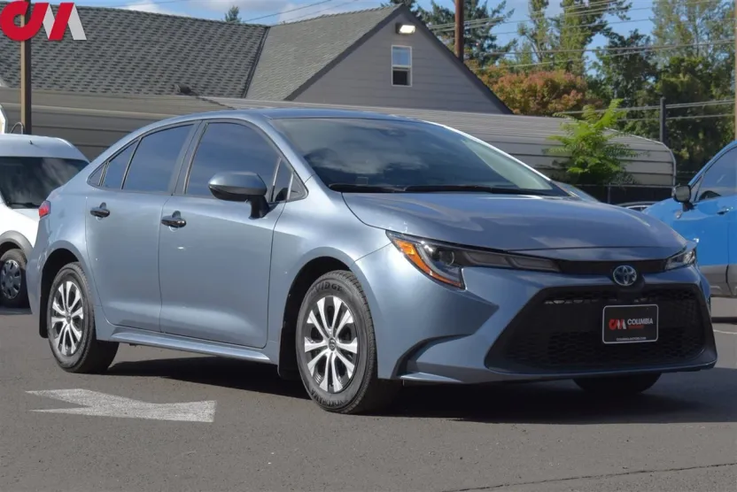 2022 Toyota Corolla Hybrid LE photo 1