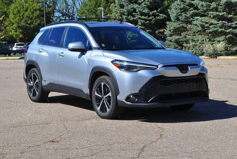 2023 Toyota Corolla Hybrid XSE photo 1