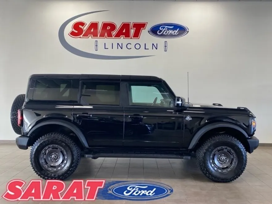 2024 Ford Bronco Outer Banks photo 1