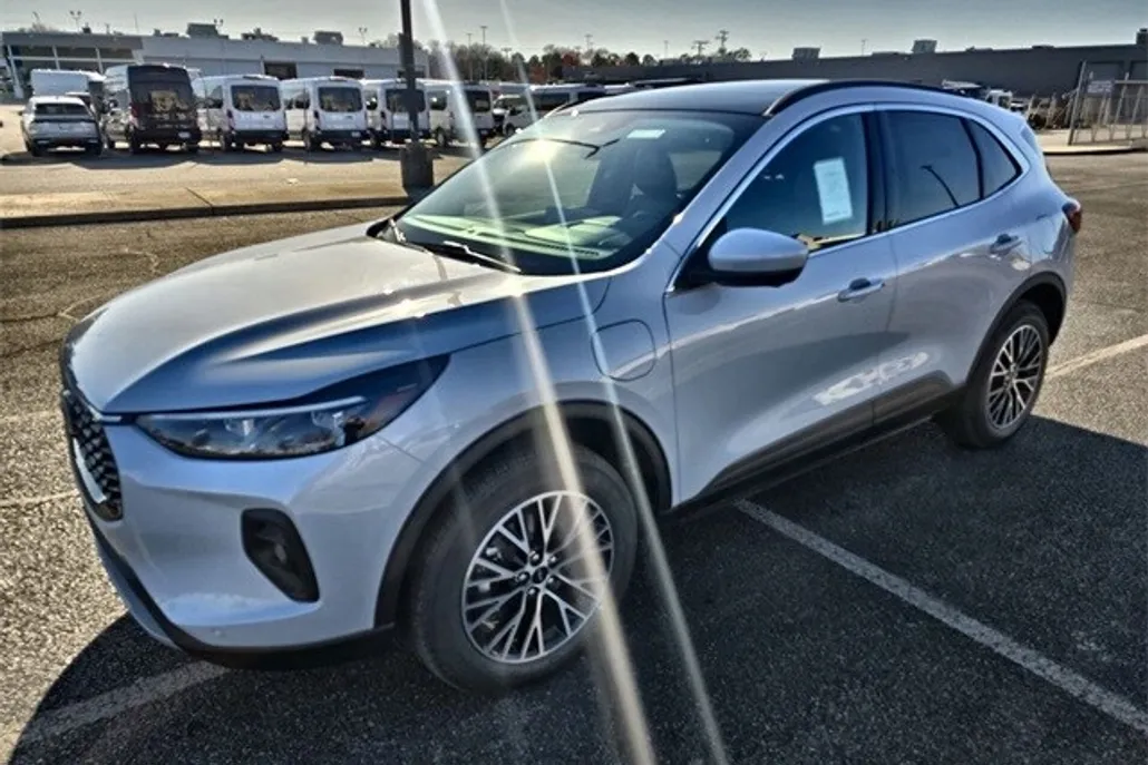 2025 Ford Escape Base Sport photo 1
