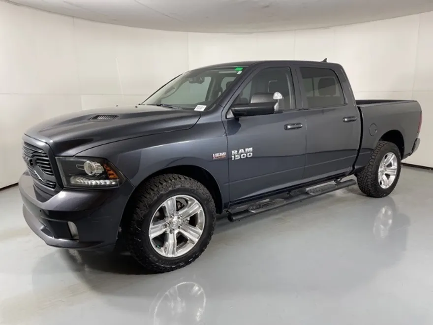 2018 Ram 1500 Sport photo 1