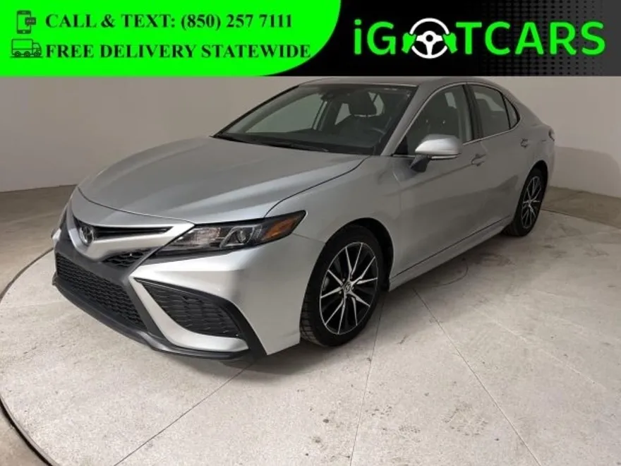 2024 Toyota Camry SE photo 1