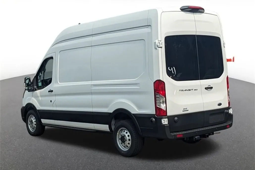 2025 Ford Transit photo 1