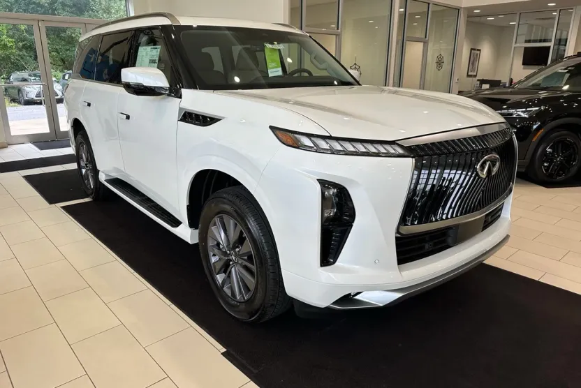 2026 Infiniti QX80 Pure photo 1