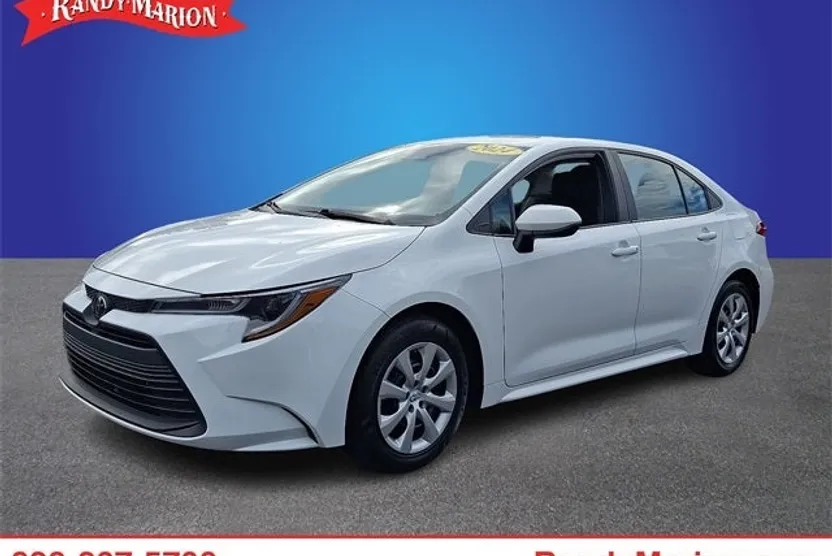 2024 Toyota Corolla LE photo 1