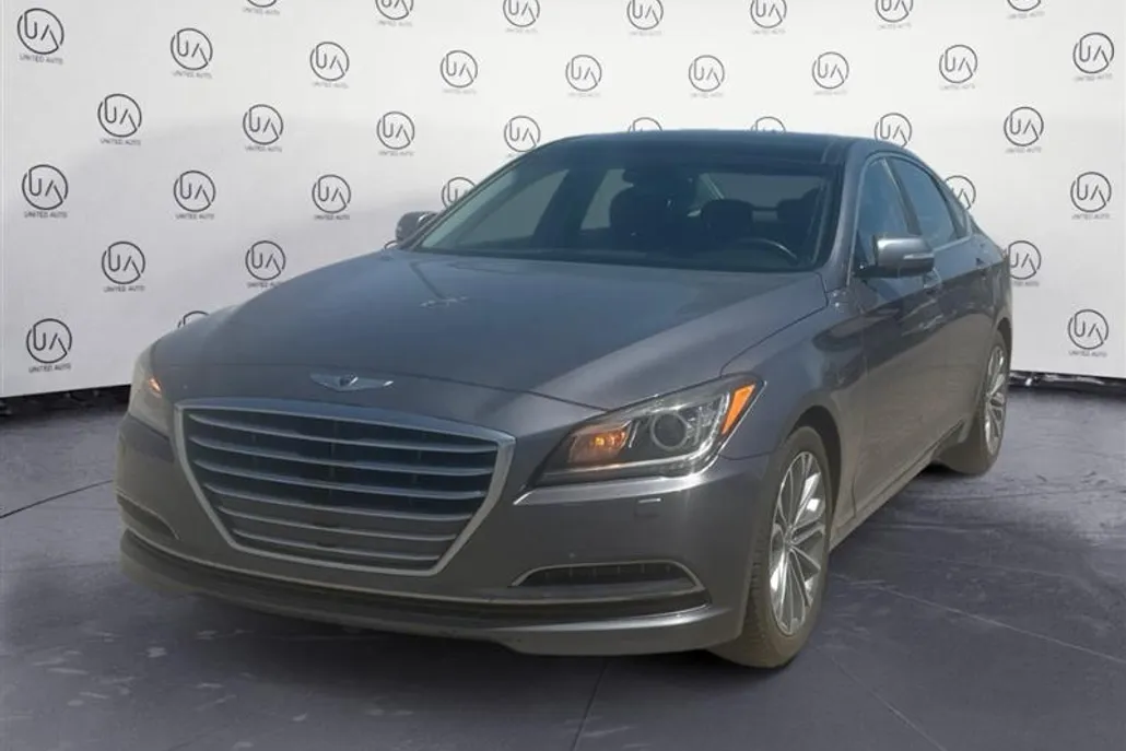 2015 Hyundai Genesis 3.8 AWD photo 1