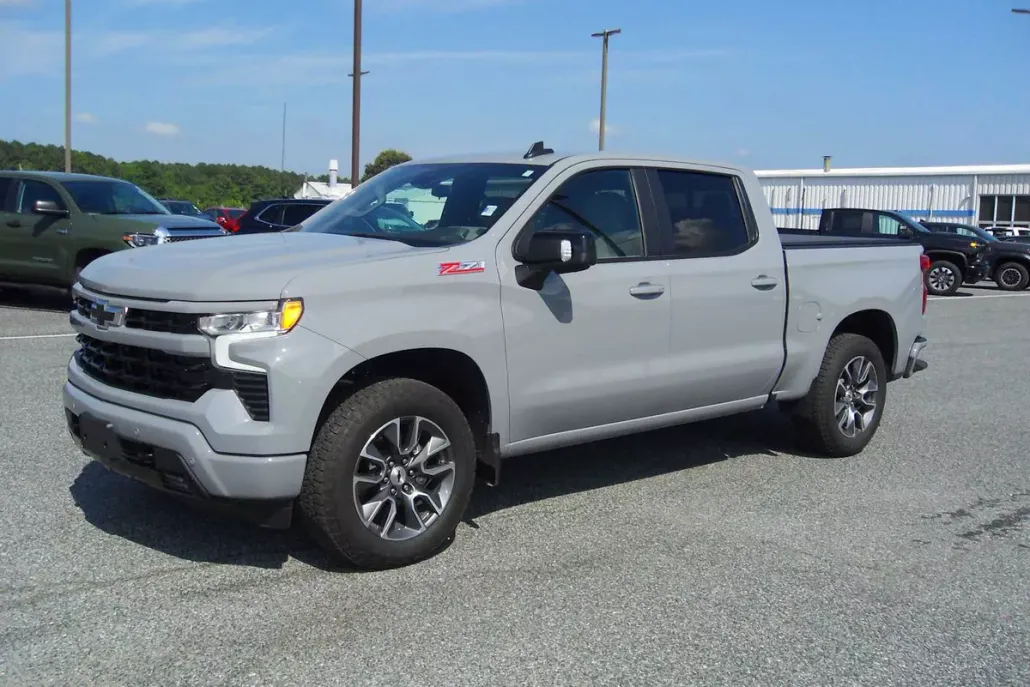 2025 Chevrolet Silverado 1500 RST photo 1