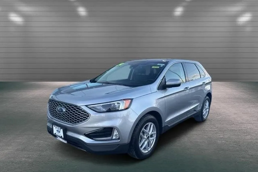 2024 Ford Edge SEL photo 1