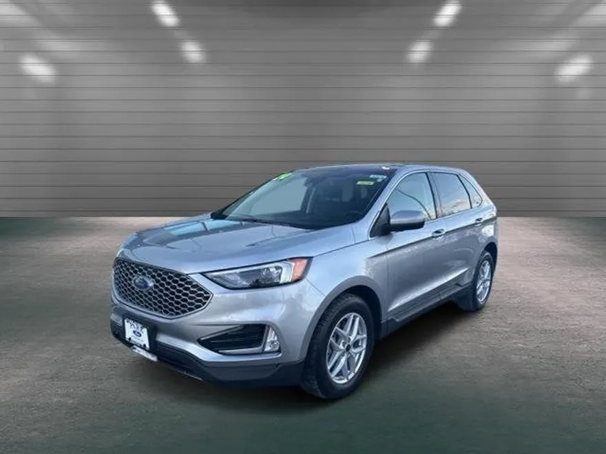 2024 Ford Edge SEL photo 1