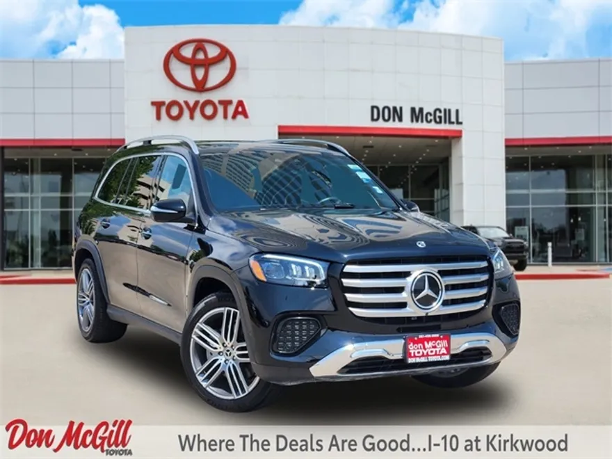 2024 Mercedes Benz GLS 450 photo 1