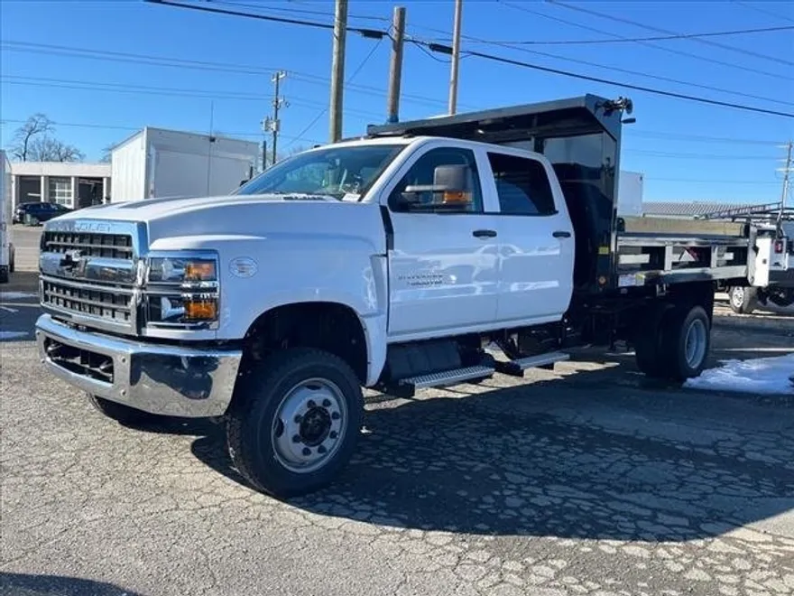 2024 Chevrolet Silverado 4500HD Work Truck photo 1