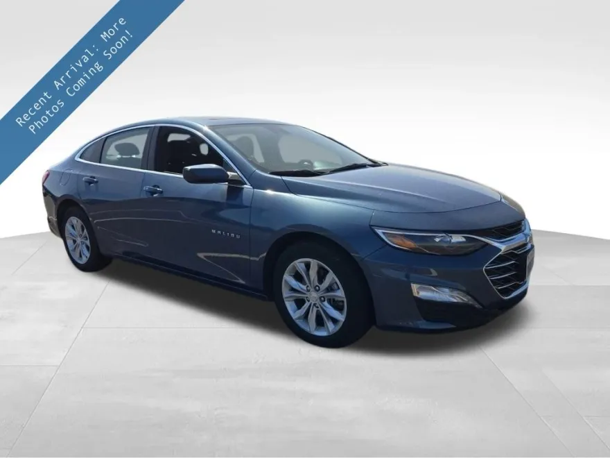 2024 Chevrolet Malibu 1LT photo 1