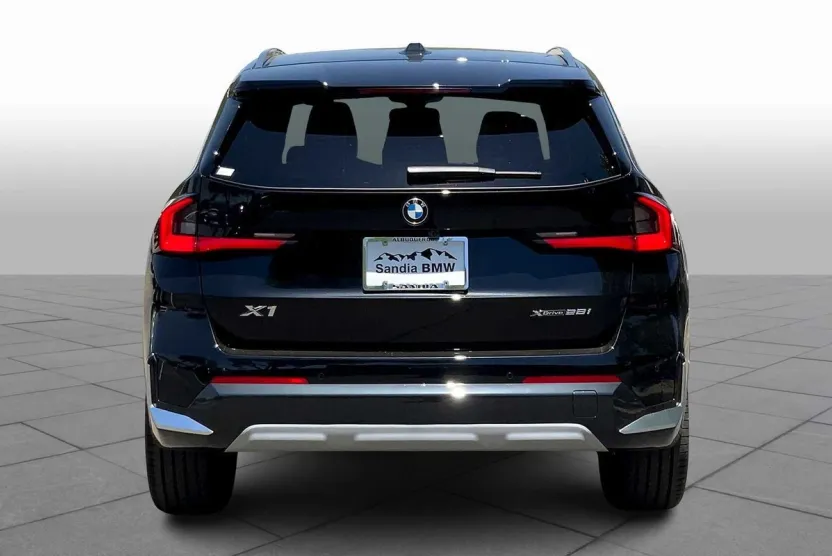 2025 Bmw X1 XDrive28i photo 1