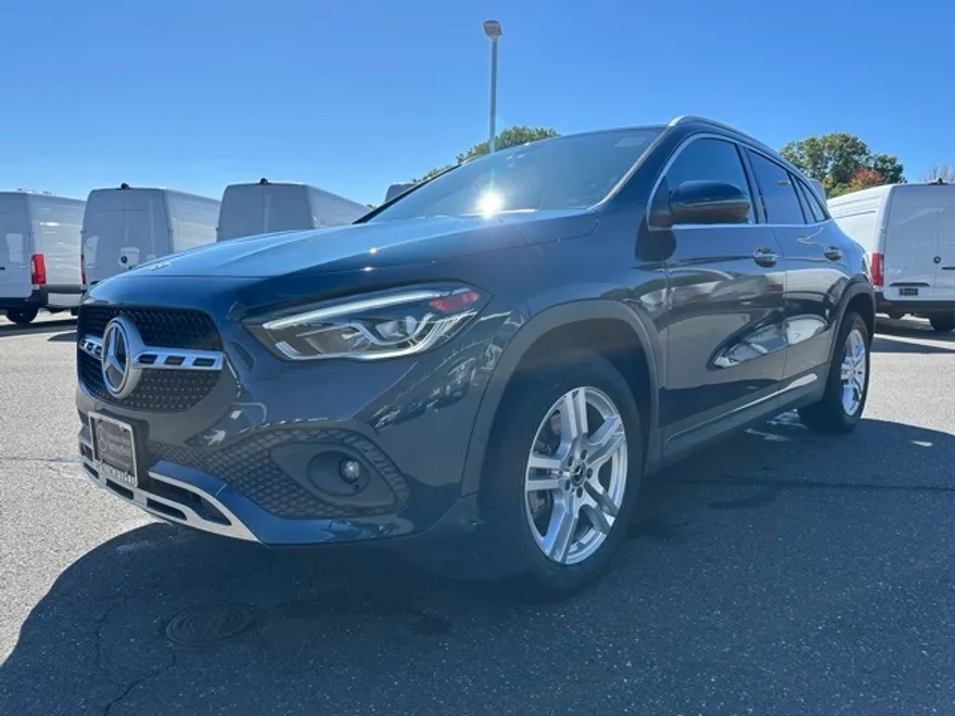 2022 Mercedes Benz GLA 250 4MATIC photo 1