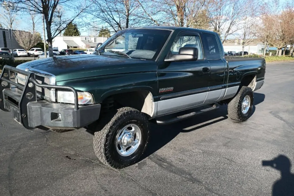 2001 Dodge Ram SLT photo 1