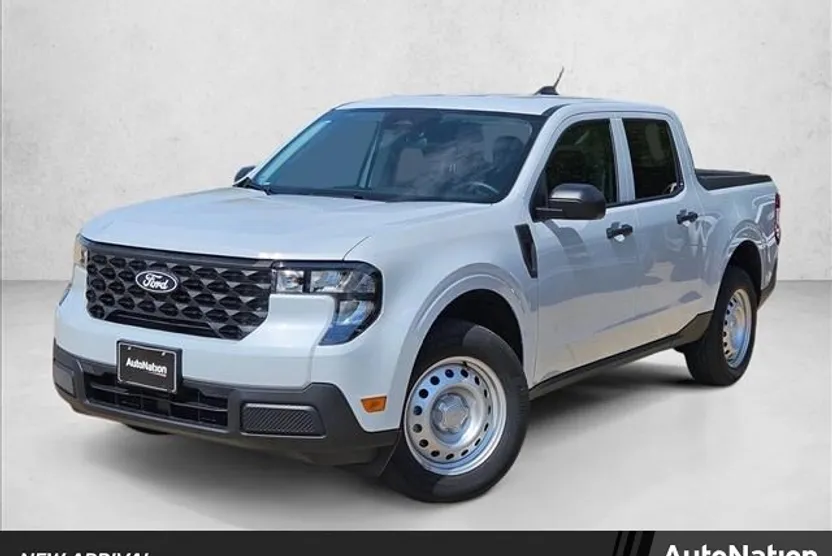 2025 Ford Maverick XL photo 1