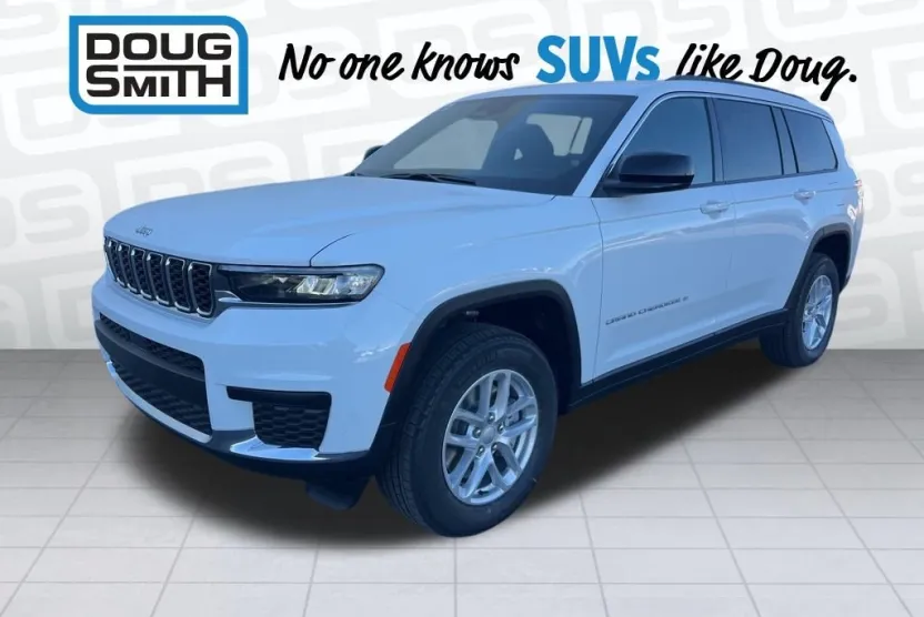 2025 Jeep Grand Cherokee Laredo photo 1