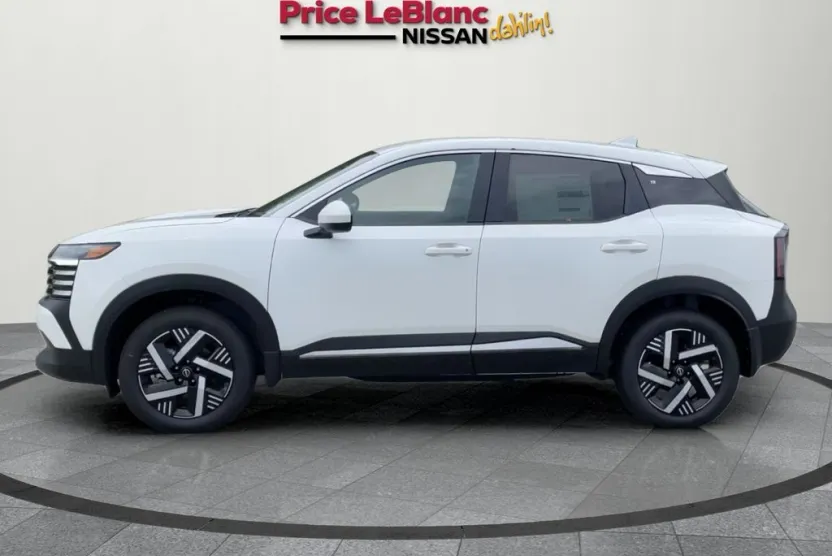 2025 Nissan Kicks SV photo 1