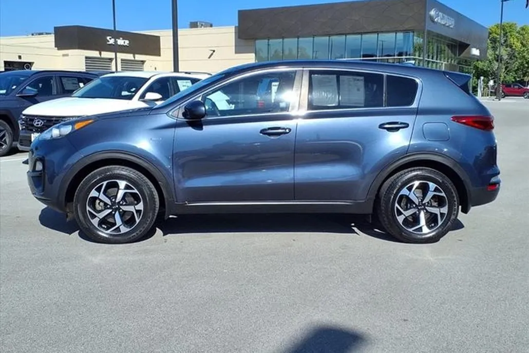 2020 Kia Sportage LX photo 1
