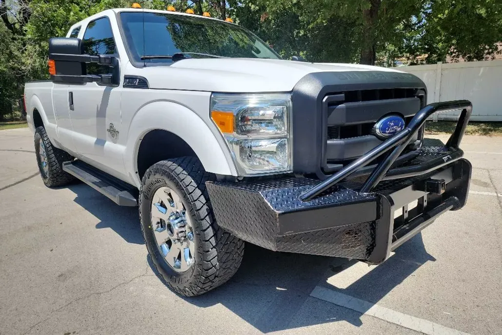2016 Ford F-250 XLT photo 1