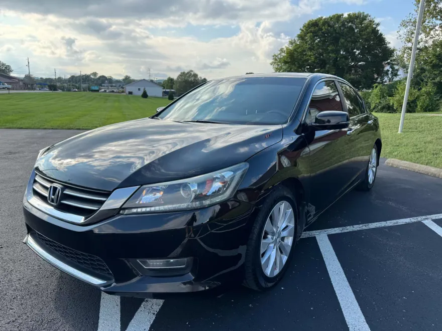 2013 Honda Accord EX photo 1