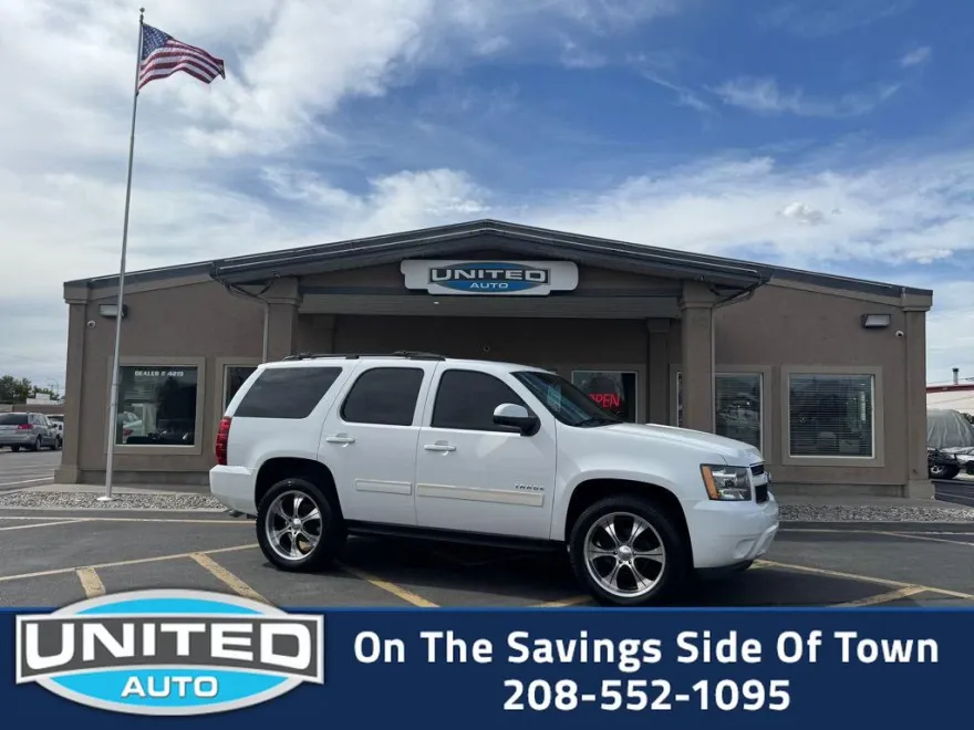 2012 Chevrolet Tahoe LS photo 1