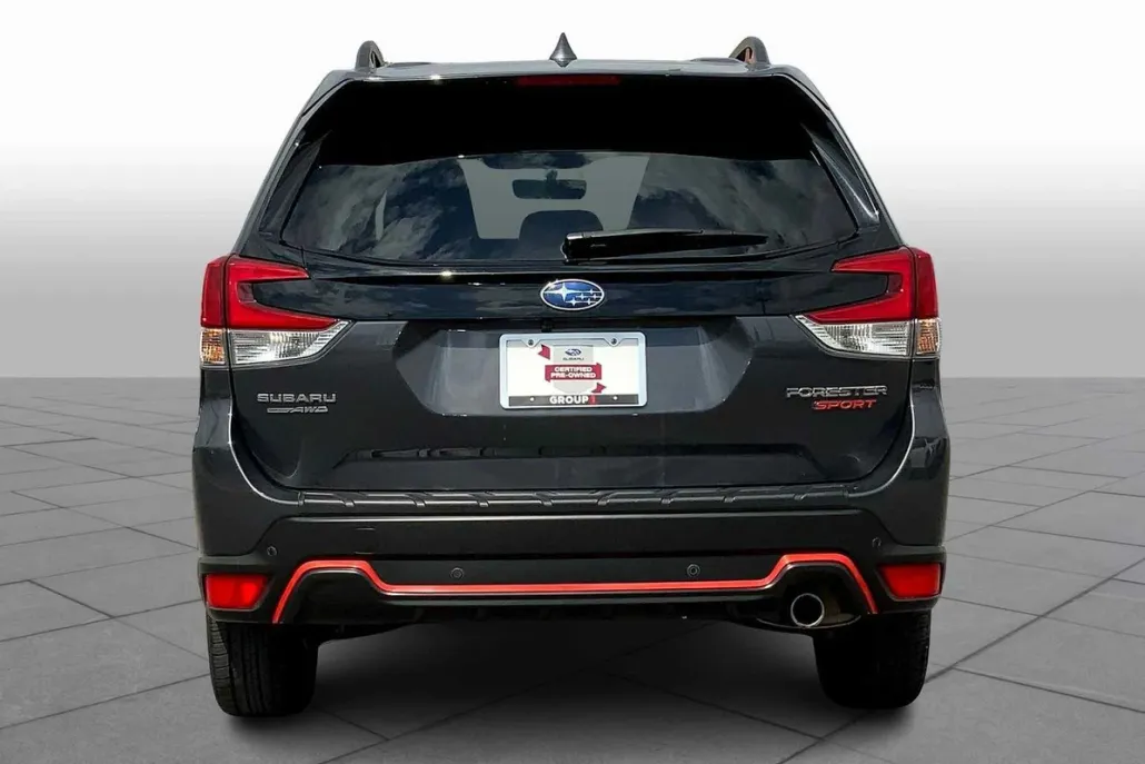 2023 Subaru Forester Sport photo 1