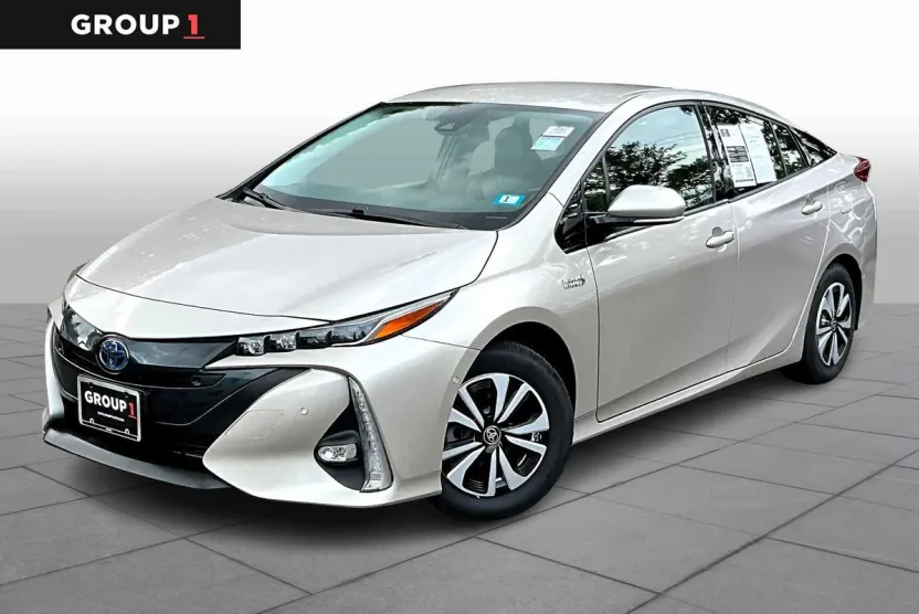 2018 Toyota Prius Prime Advanced photo 1
