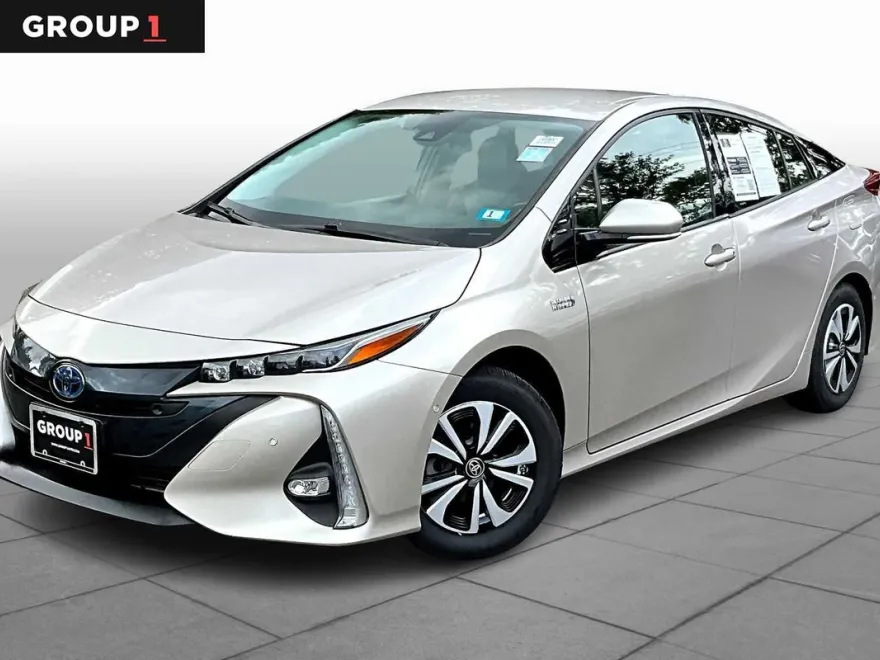 2018 Toyota Prius Prime Advanced photo 1