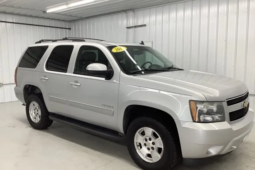 2011 Chevrolet Tahoe LT photo 1