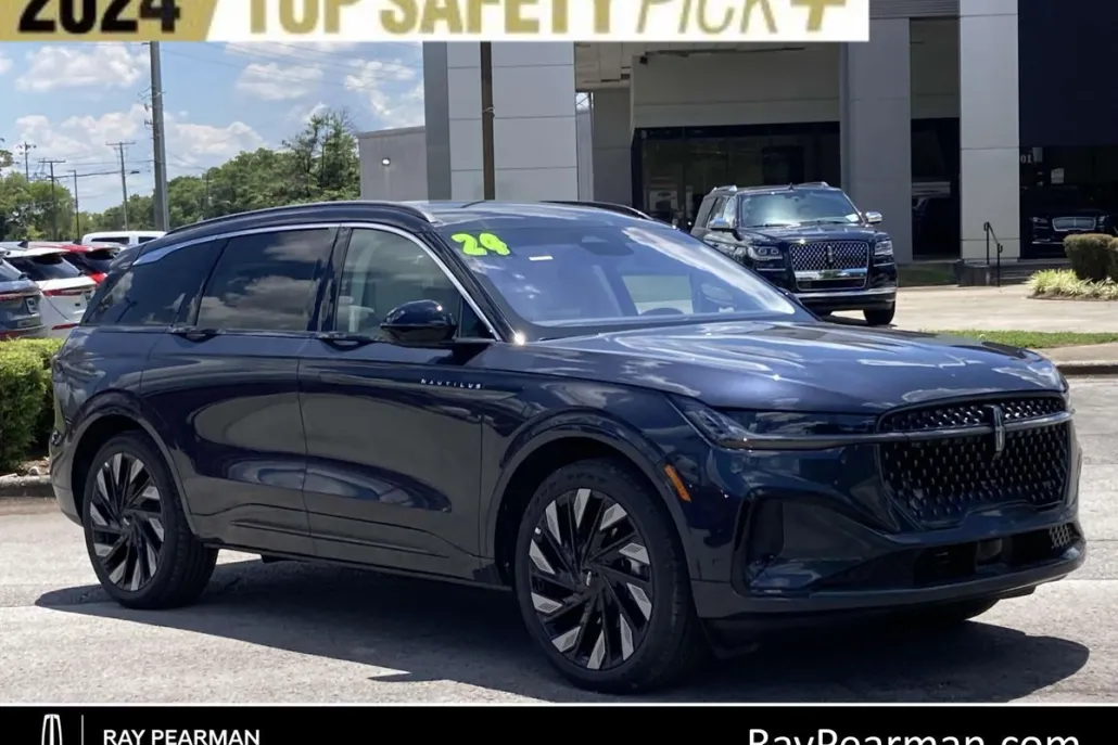 2024 Lincoln Nautilus Black Label photo 1