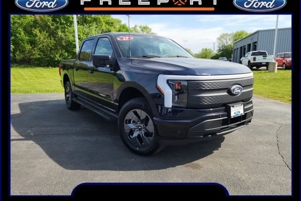 2025 Ford F-150 Lightning photo 1
