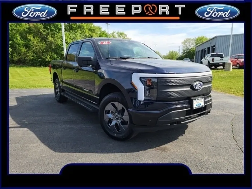 2025 Ford F-150 Lightning photo 1
