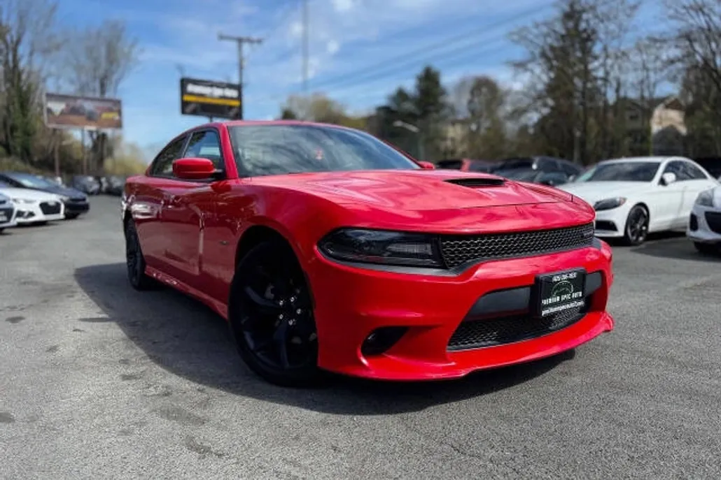 2019 Dodge Charger R/T photo 1