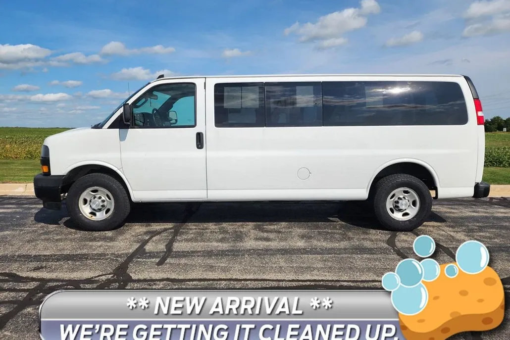2019 Chevrolet Express 3500 LS Passenger Van photo 1