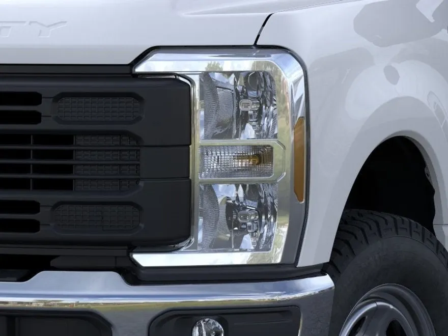 2023 Ford F-350 XL photo 18